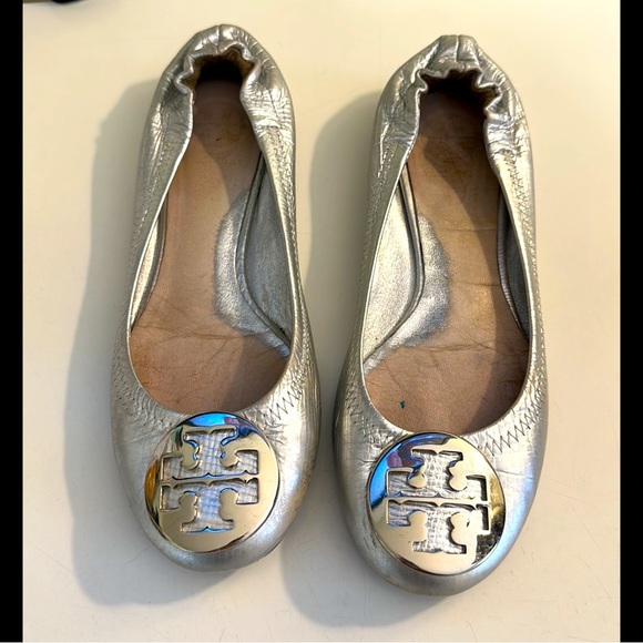TORY BURCH Reva Flats Silver Slip On Shoes Designer 5.5 Workwear Casual Metallic - Picture 3 of 13